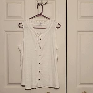 Sleeveless shirt size L